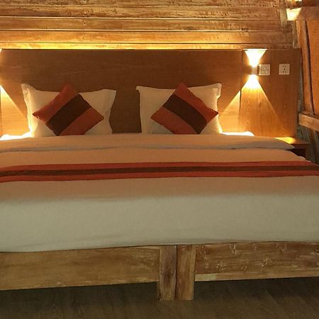 Promo! Private Vacation Rentals Villa, 2 Pools,4 Bedrooms,4 Bathrooms, Bali Seminyak Bagian luar foto