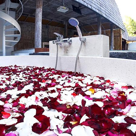 Promo! Private Vacation Rentals Villa, 2 Pools,4 Bedrooms,4 Bathrooms, Bali Seminyak Bagian luar foto