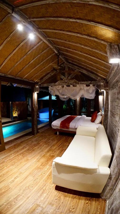 Promo! Private Vacation Rentals Villa, 2 Pools,4 Bedrooms,4 Bathrooms, Bali Seminyak Bagian luar foto
