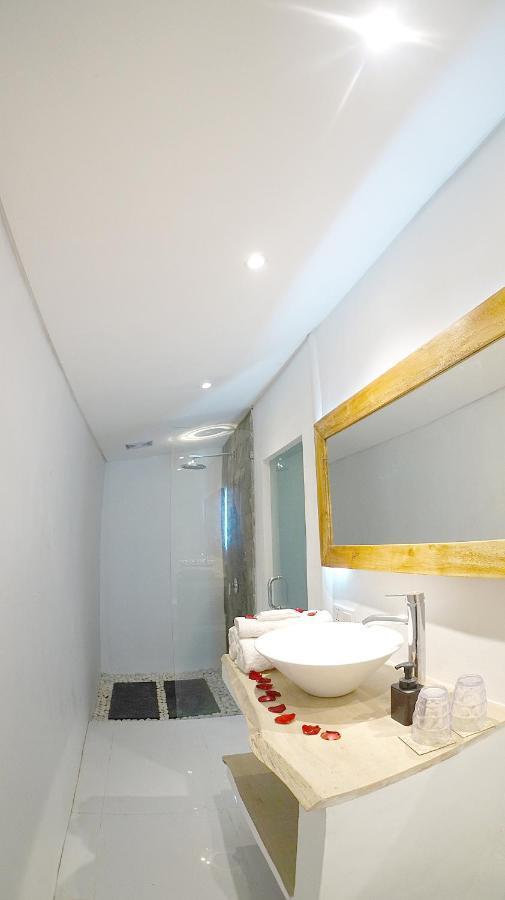 Promo! Private Vacation Rentals Villa, 2 Pools,4 Bedrooms,4 Bathrooms, Bali Seminyak Bagian luar foto
